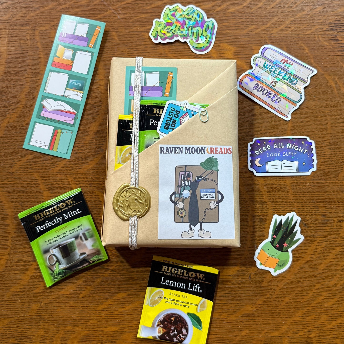 Mini Blind Date With a Book – New Curated Book Gift (Choose Genre + Extras)